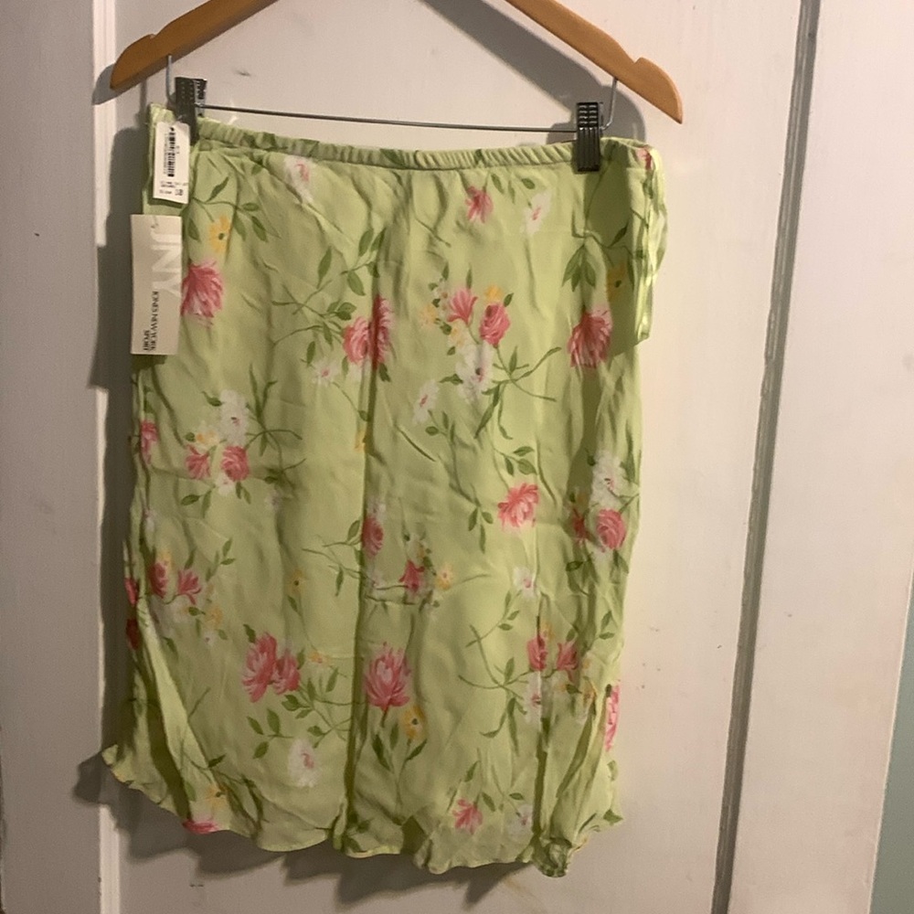 Jones New York floral skirt